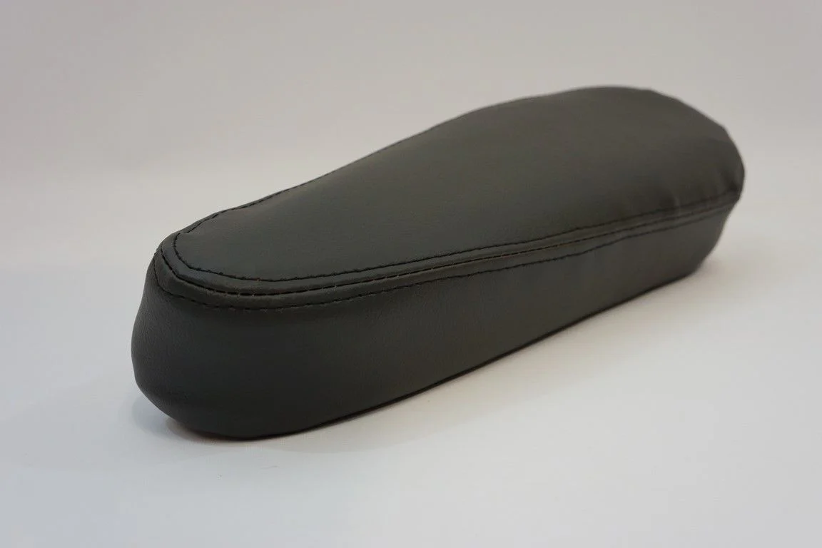 2000 To 2007 Chevy Silverado Avalanche and GMC Sierra  Armrest Cover Dark gray - Image 4