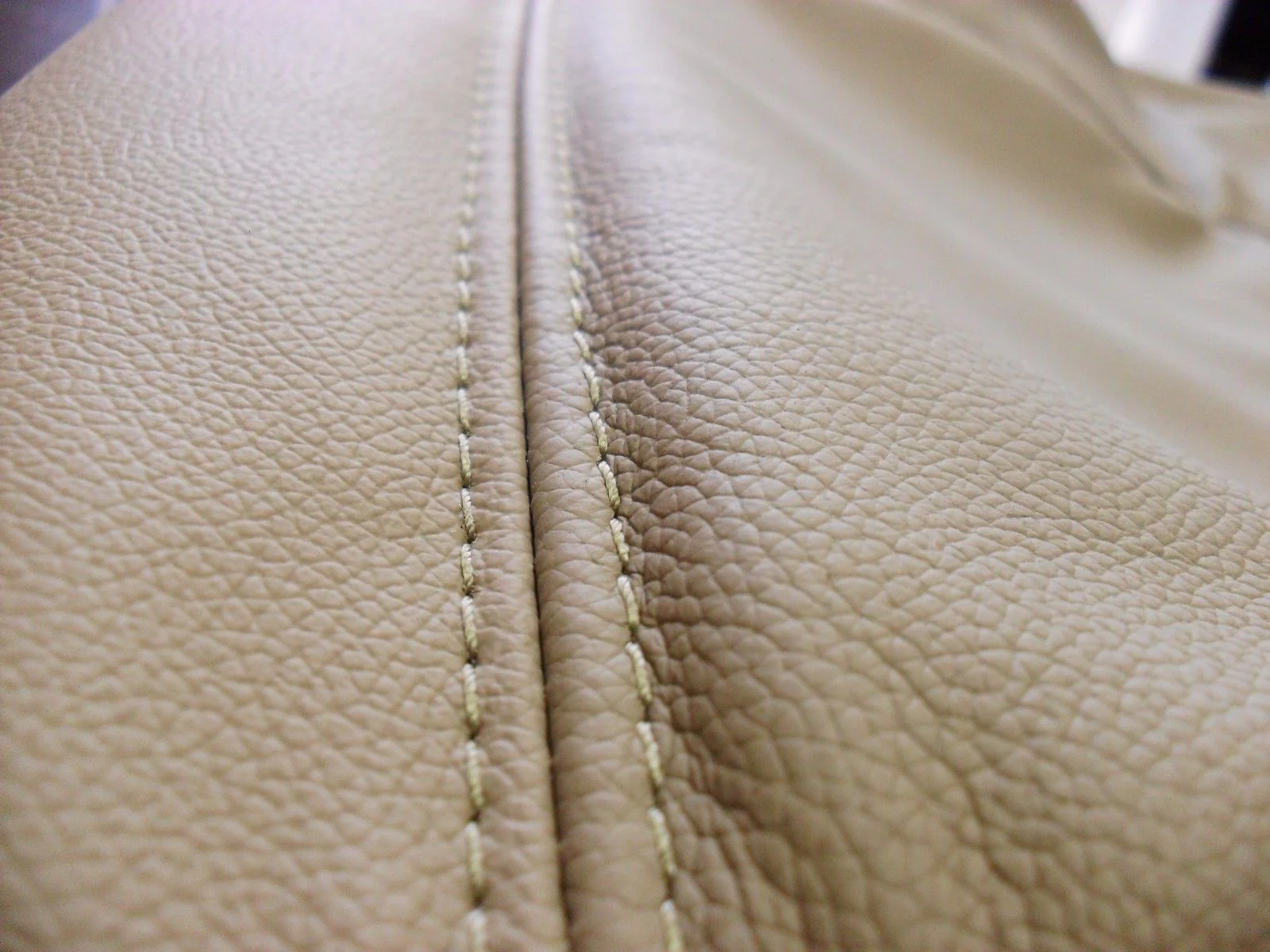 2002 2003 2004  Ford F250 F350 Lariat Driver Side Bottom Leather Seat Cover Tan - Image 3